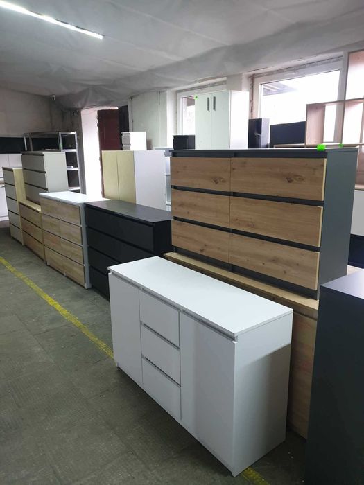 Meble Outlet – Tanio i od Ręki! Szafy, Komody, Regały