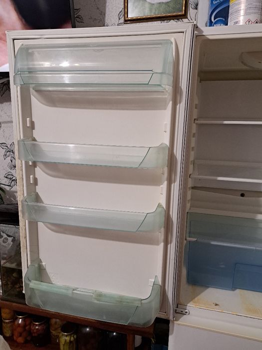 Холодильник Electrolux