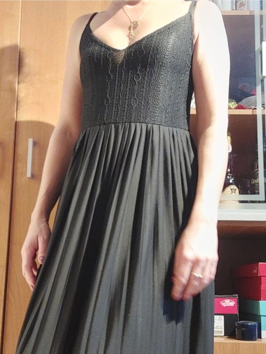 Czarna sukienka MIDI, spódnica plisowana