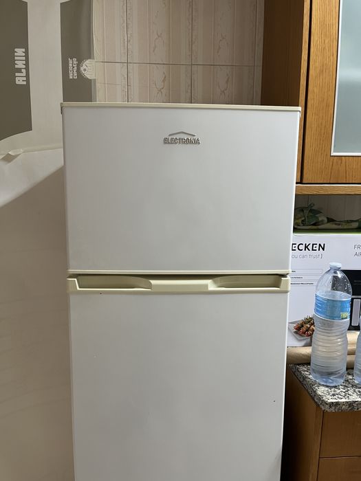 Vendo frigorifico marca Eletronia