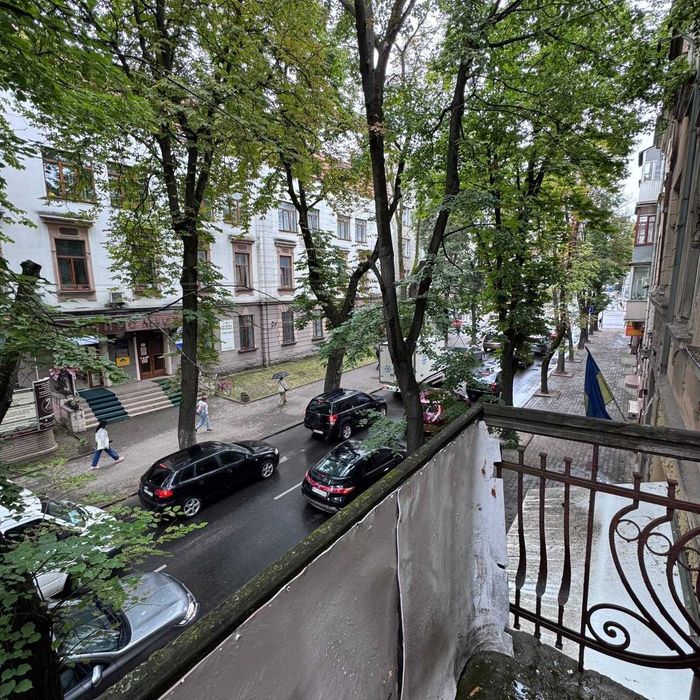 Продаж 3к квартири в центрі міста по вул. І. Франка