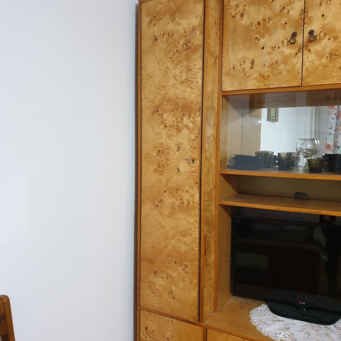 Meble szafa PRL na wysoki połysk