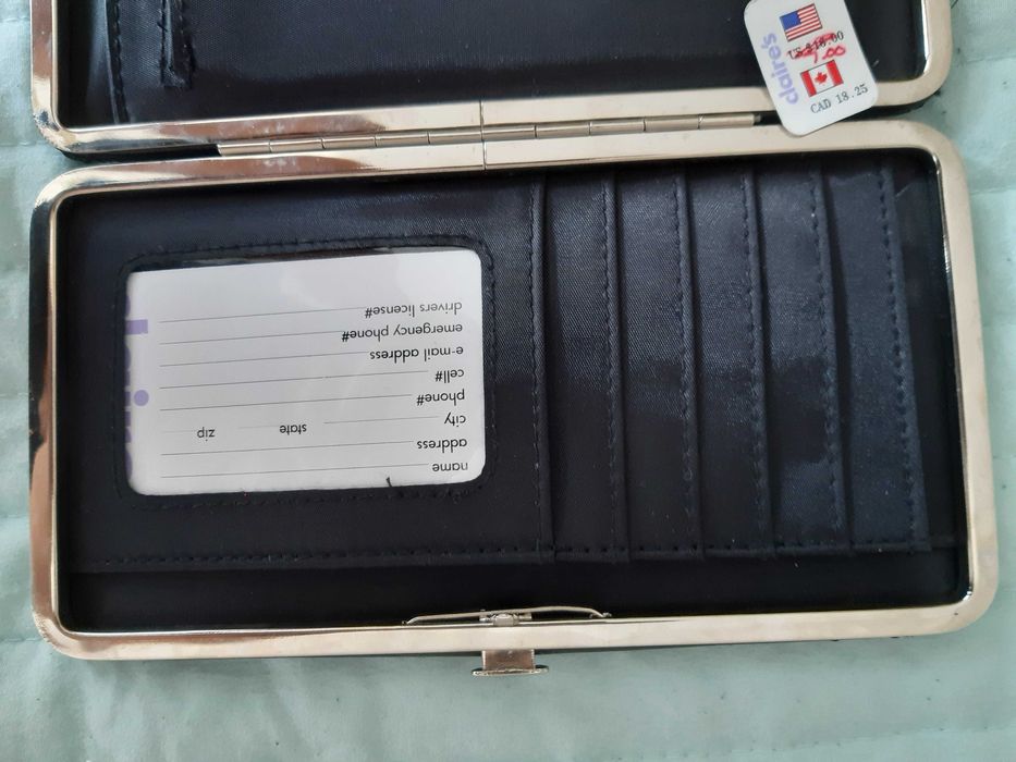 Elegancki portfel na karty i banknoty