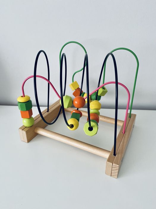 Drewniana zabawka edukacyjna ikea przekładanka kolejka