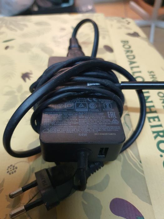 Adaptador para portátil, marca Microsoft, Surface Pro