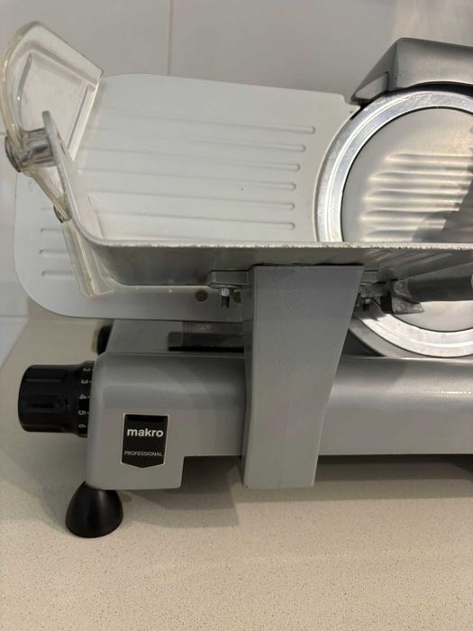 Fiambreira Profissional Makro – COMO NOVA