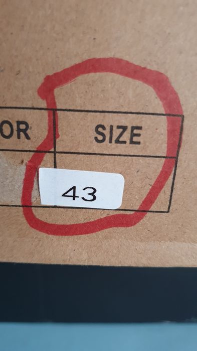 Buty nowe męskie ciepłe na zimę w rozmiarze 43