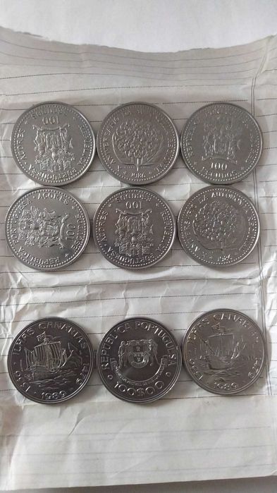 Vende-se moedas coleção