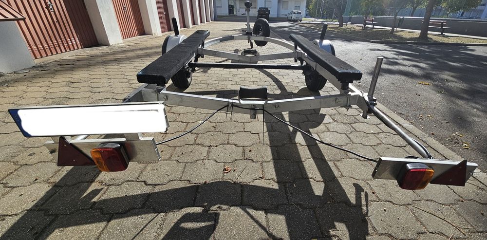 Vendo atrelado com documentos