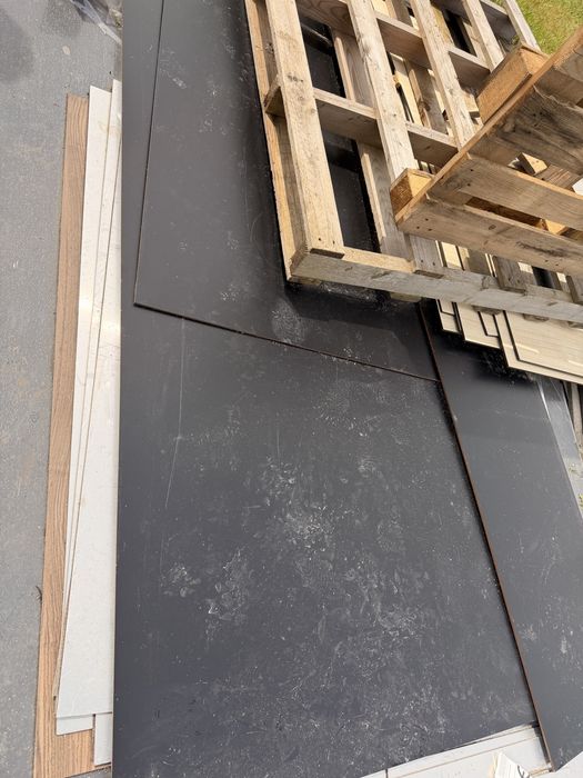 HPL Trespa, spiek, equiton, laminam, fundermax -odpady po budowie