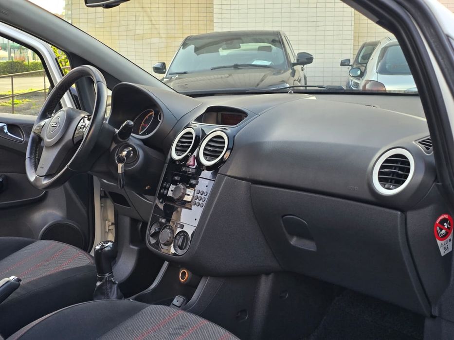 Opel Corsa D 1.3 75Cv Black Edition