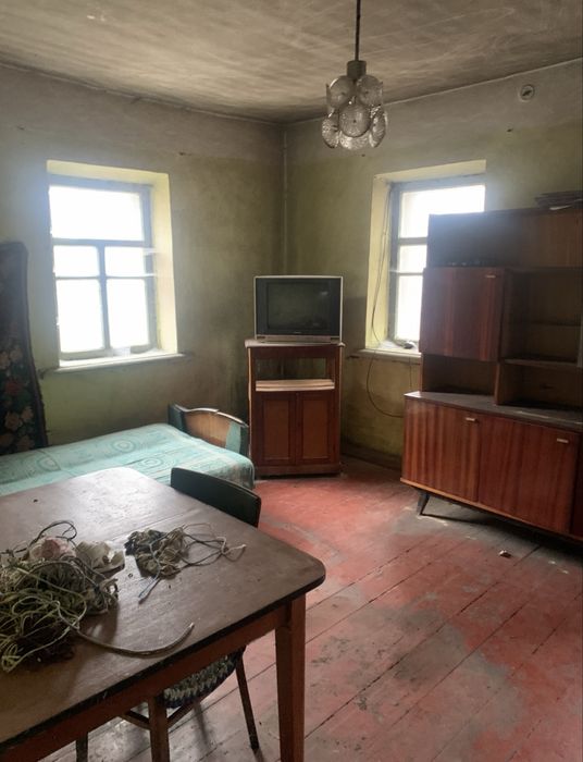 Продам будинок поряд з містом !