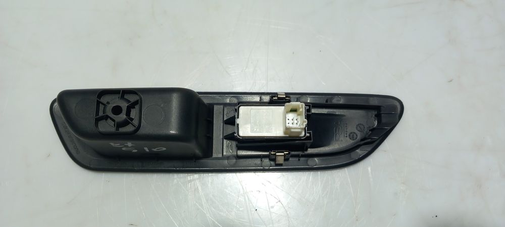 Comando / botão / interruptor vidros frente esquerdo CITROËN C4 III