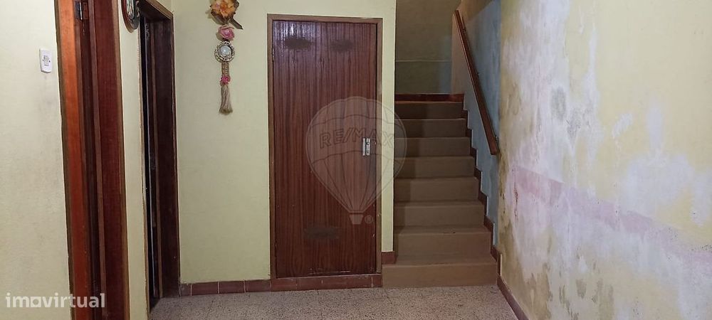 Moradia T5 para venda
