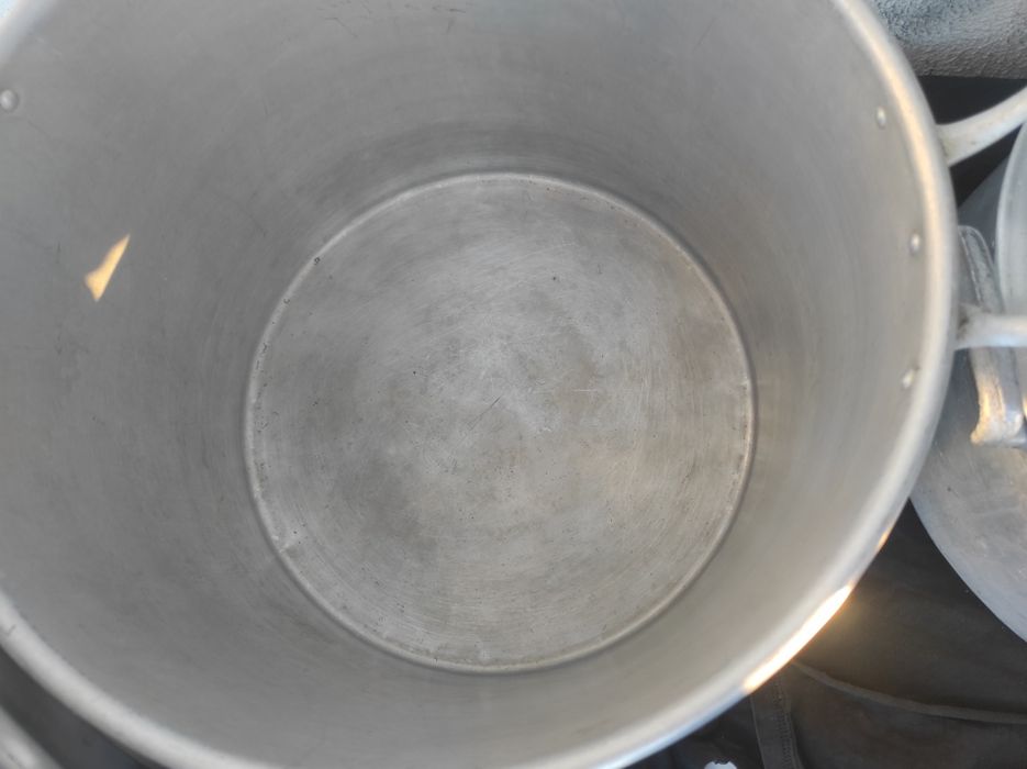 Uma Panela 34 e um tacho 36 , para  grandes patuscadas