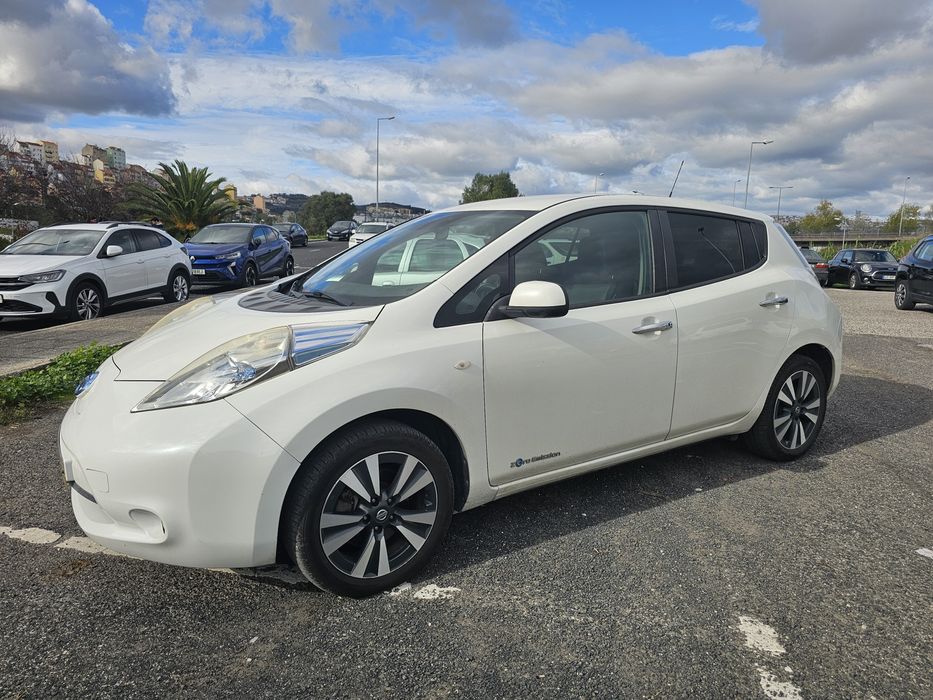 Nissan leaf Acenta 30kwh