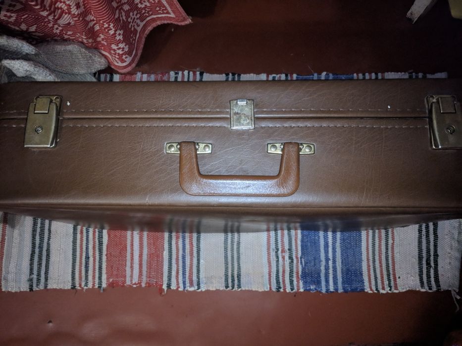 Чемодан СССР пишите договориться, туфли замшивие