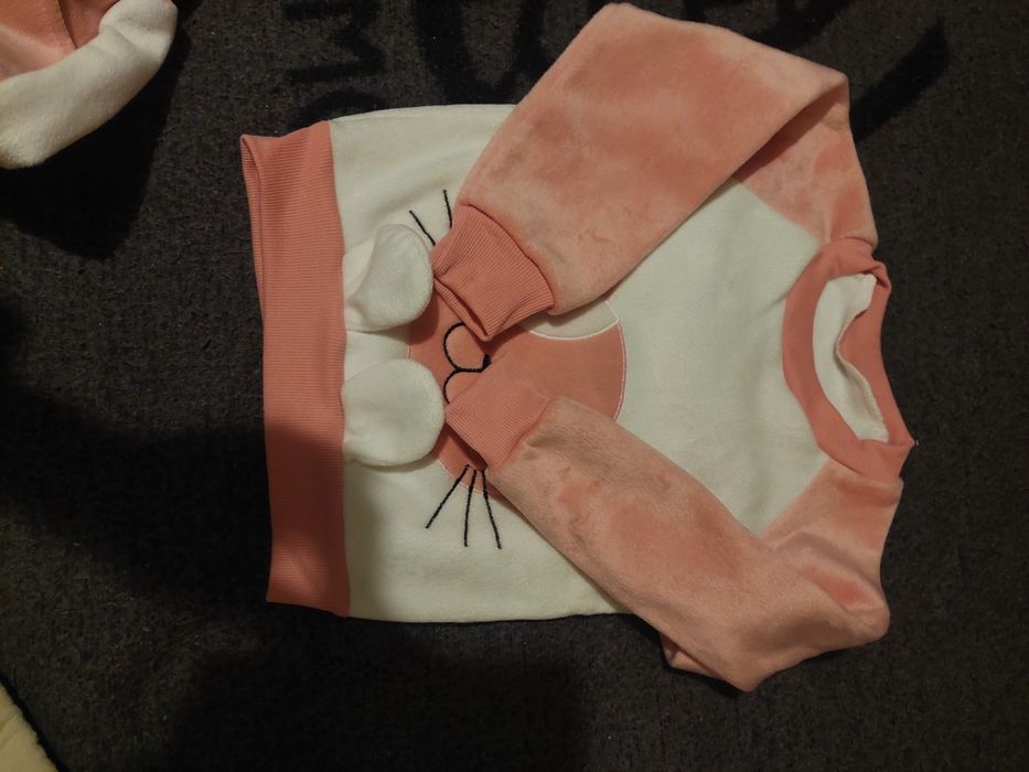 Продам костюмчик для дивчинки