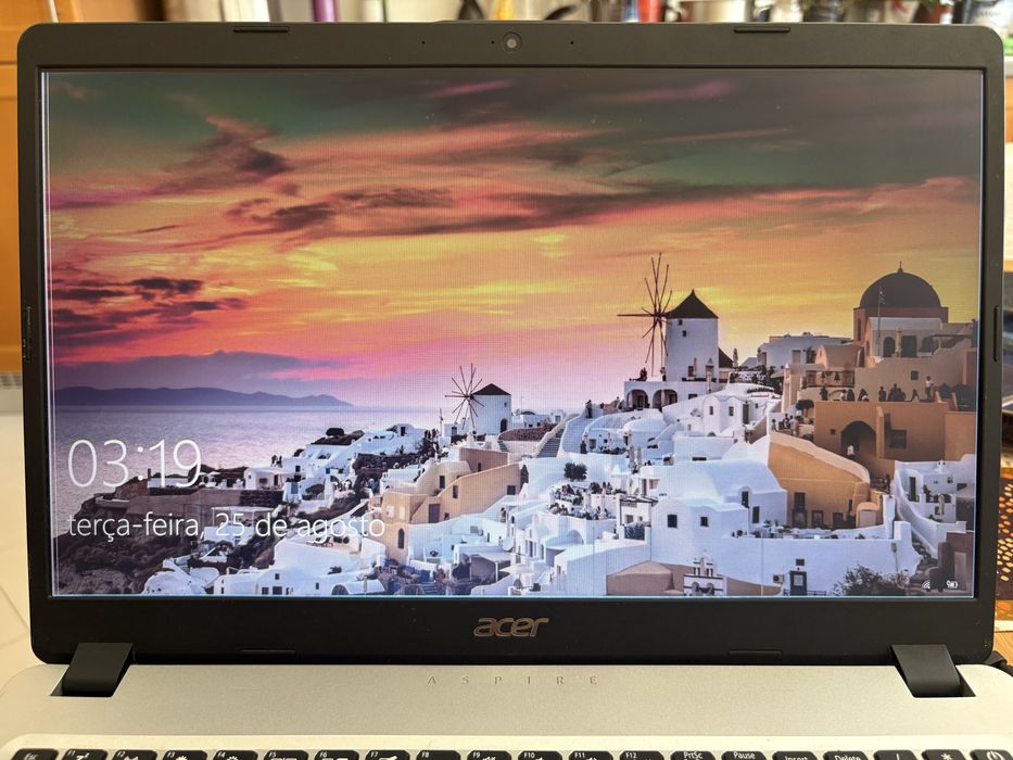Notebook Acer para venda em bom estado.