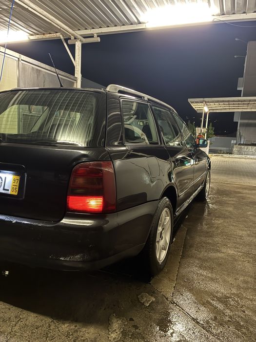 Vendo audi a4 b5 1.9 tdi foto 3