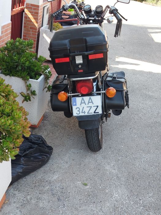 Honda custom cm 125