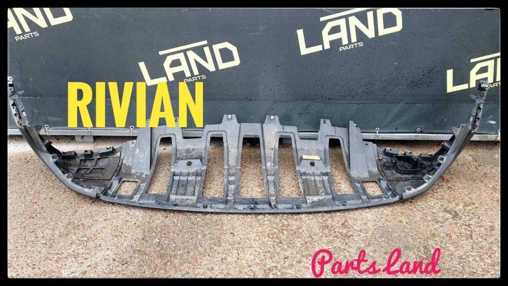 Бампер передній нижня частина Rivian R1S R1T PT00000316