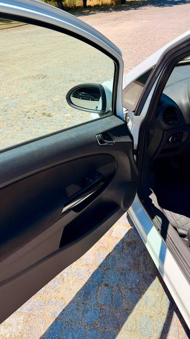 Opel Corsa D - 2012