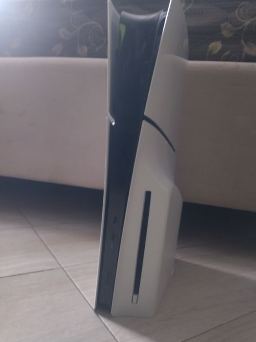 Пс5 слимп в придачу два джостика і игри