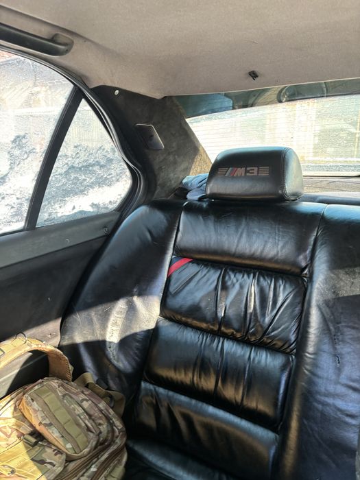 Продам BMW E36.