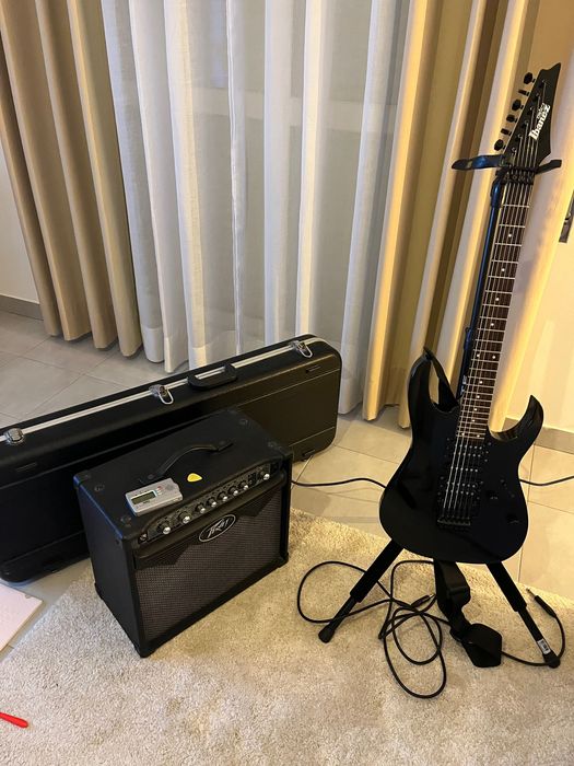 Guitarra ibanez gio GRG270B + Amplificador Peavey vypyr + estojo rijo