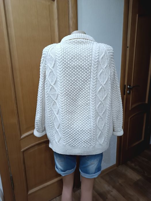 Кофта , натуральная шерсть ,кардиган на пуговицах.