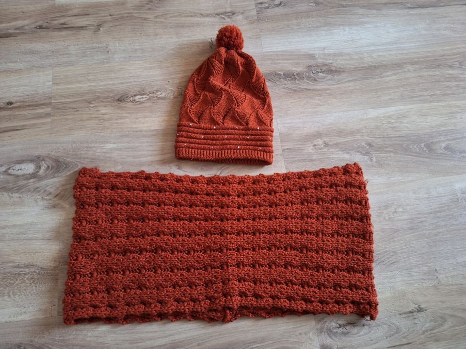 Czapka i komin damskie