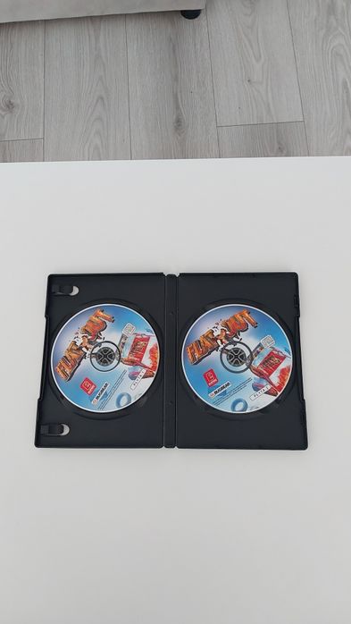 Flatout pc cd-rom płyty oraz opakowanie stan idealny