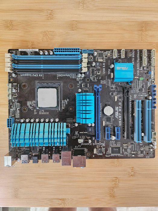 CPU AMD FX-8320 + материнська плата ASUS MSA97 R2.0