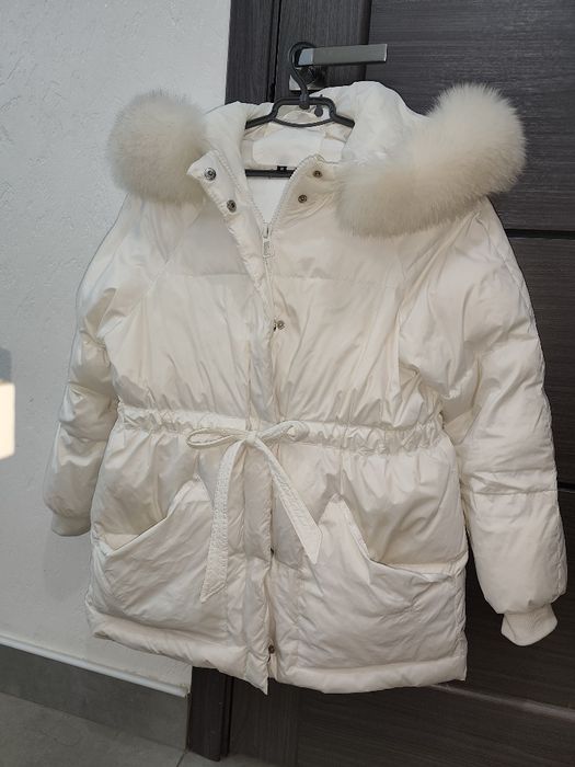 Пуховик натуральний з хутром песця М