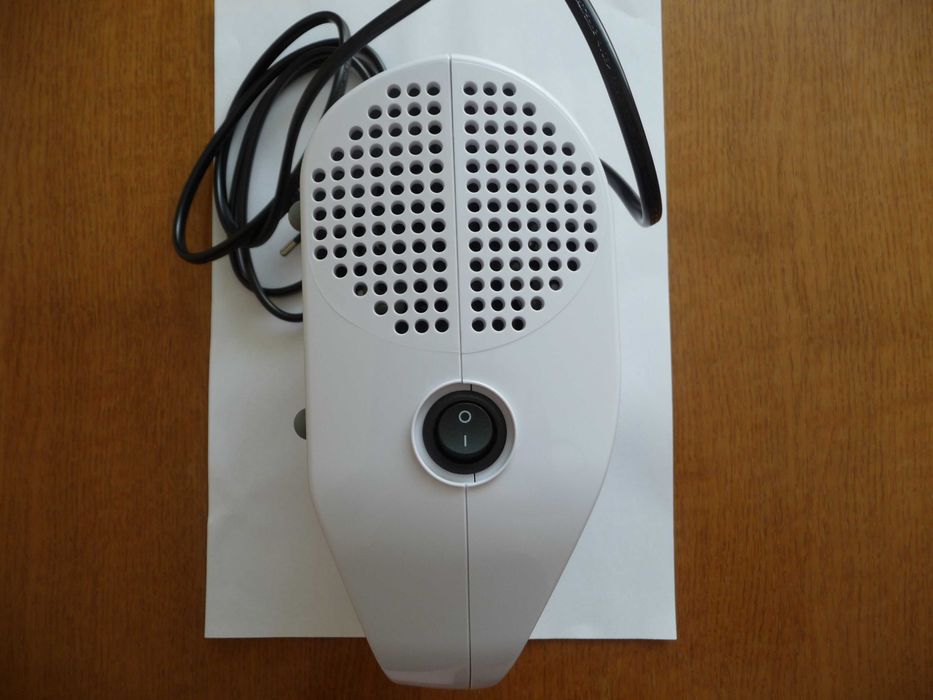 Пневматичний інгалятор, призначений для домашнього використання.