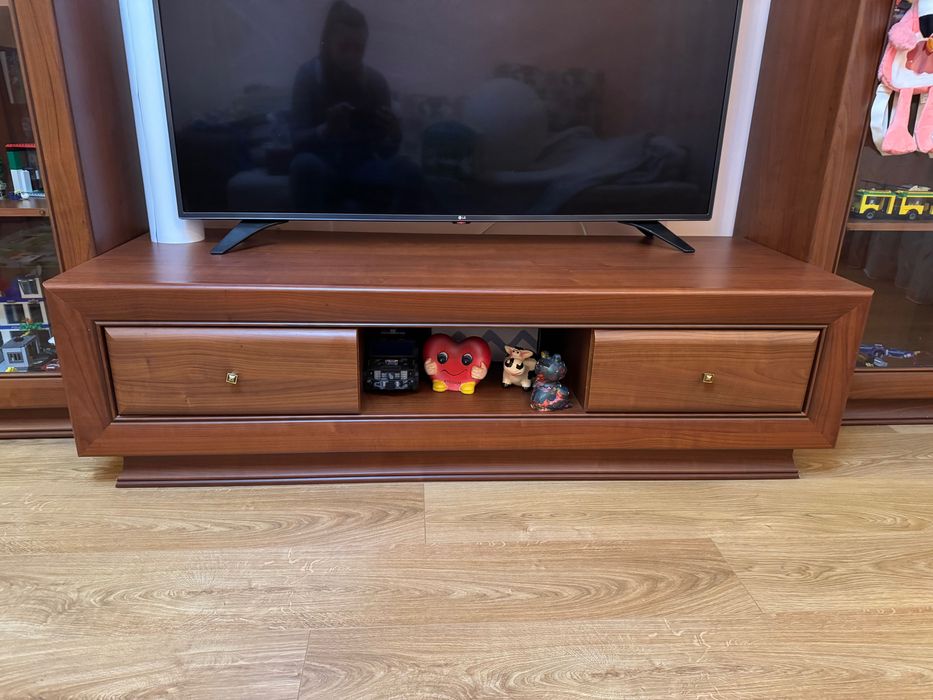 Комплект меблів комод та меблева стінка в зал , тумба під телевізор