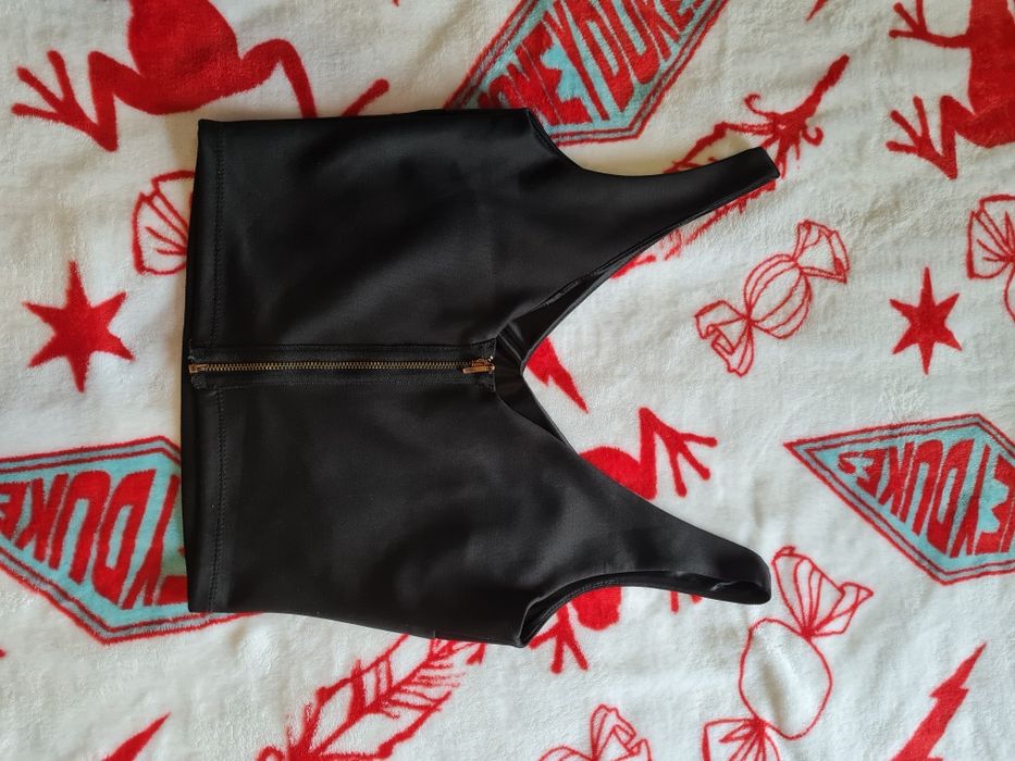 Top preto com fecho atrás64398364796034121