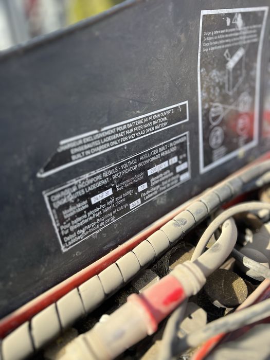 Linde L12 – elektryczny wózek paletowy | sprawny