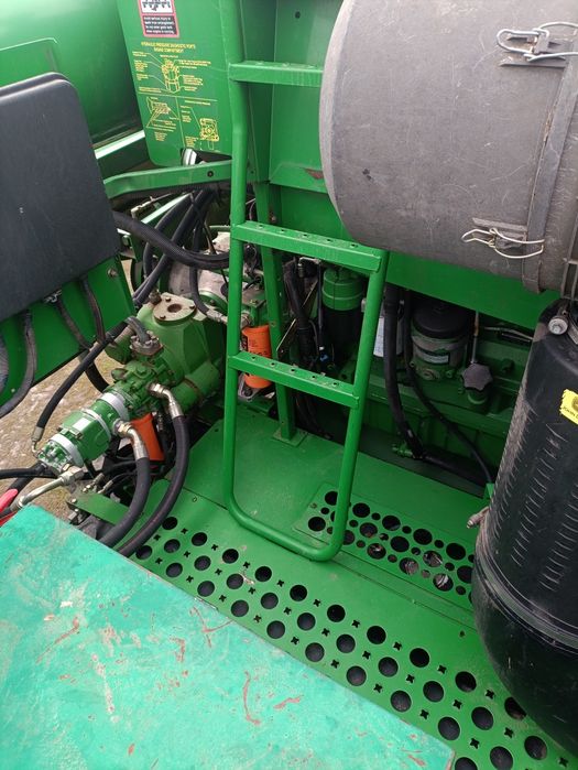 Продам John Deer 9760STS