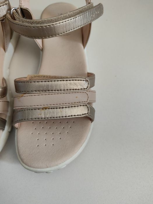 Sandały dla dziewczynki Geox 33