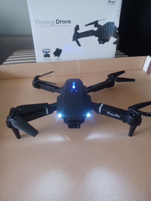 Folding DRONE high definition