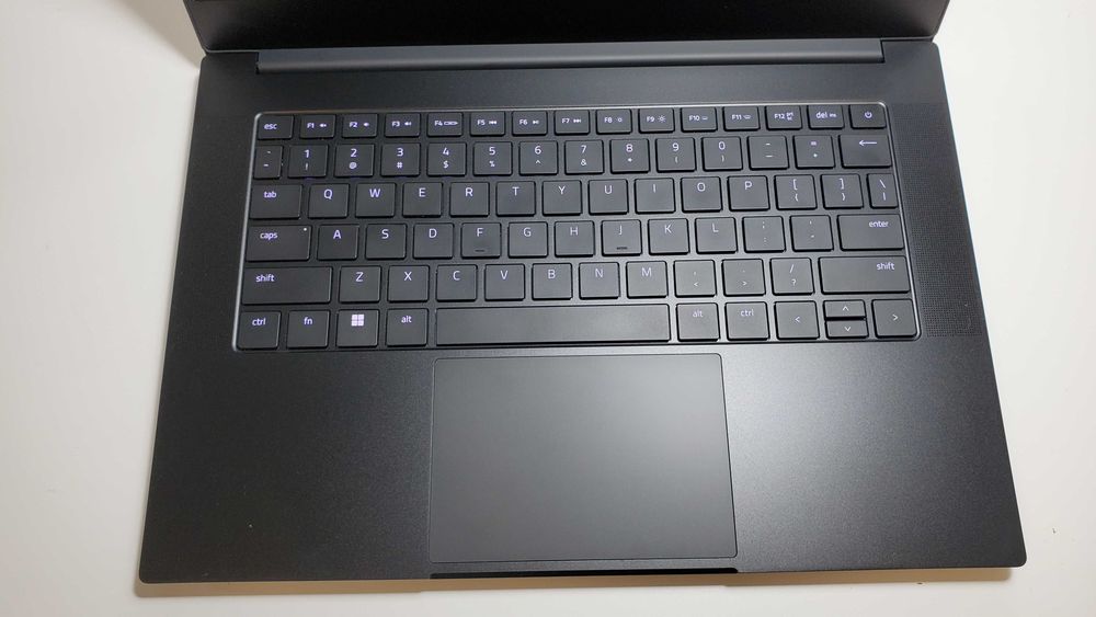 Ігровий ноутбук Razer Blade 14 з гарантією до 6 міс!* (FHD 165Hz, Ryzen 9 6900H, RTX 3070 8Gb, 16Gb, 1Tb)