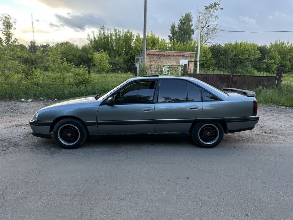 Продам OPEL Omega A 2.0i газ/бензин