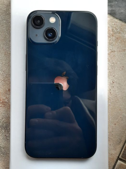 iPhone 13 Midnight Blue