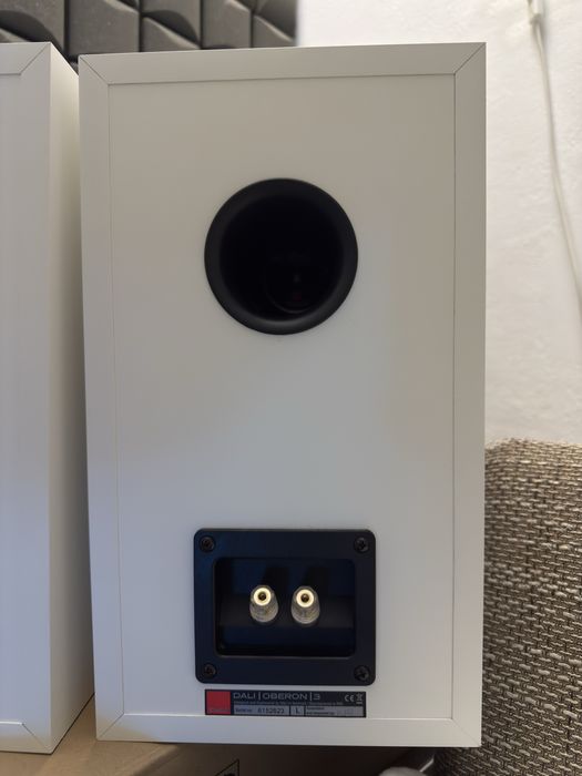 Kolumny Dali Oberon 3 Białe