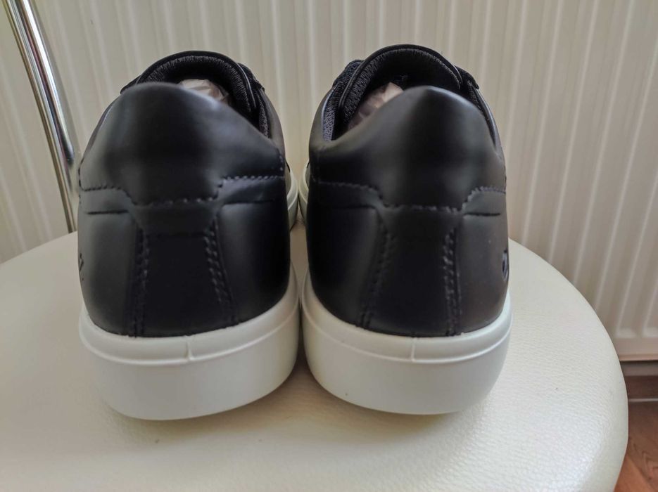 ОРИГІНАЛ 100%!!Кросівки Ecco Soft Classic 857664 01001 (43р.)