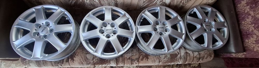 Диски титани в гарному стані