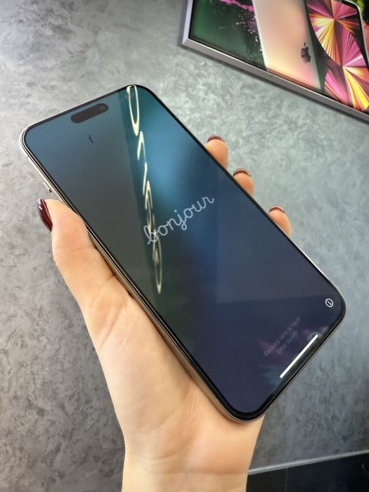 Used IPHONE 15Pro Max 256 Natural Titanium Neverlock Костюшка,5 igrand