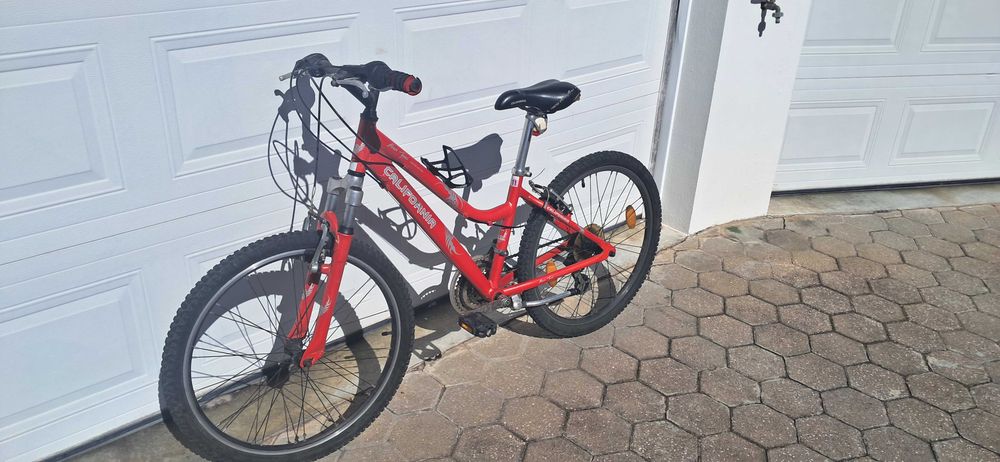 Bicicleta de criança com raio 30cm